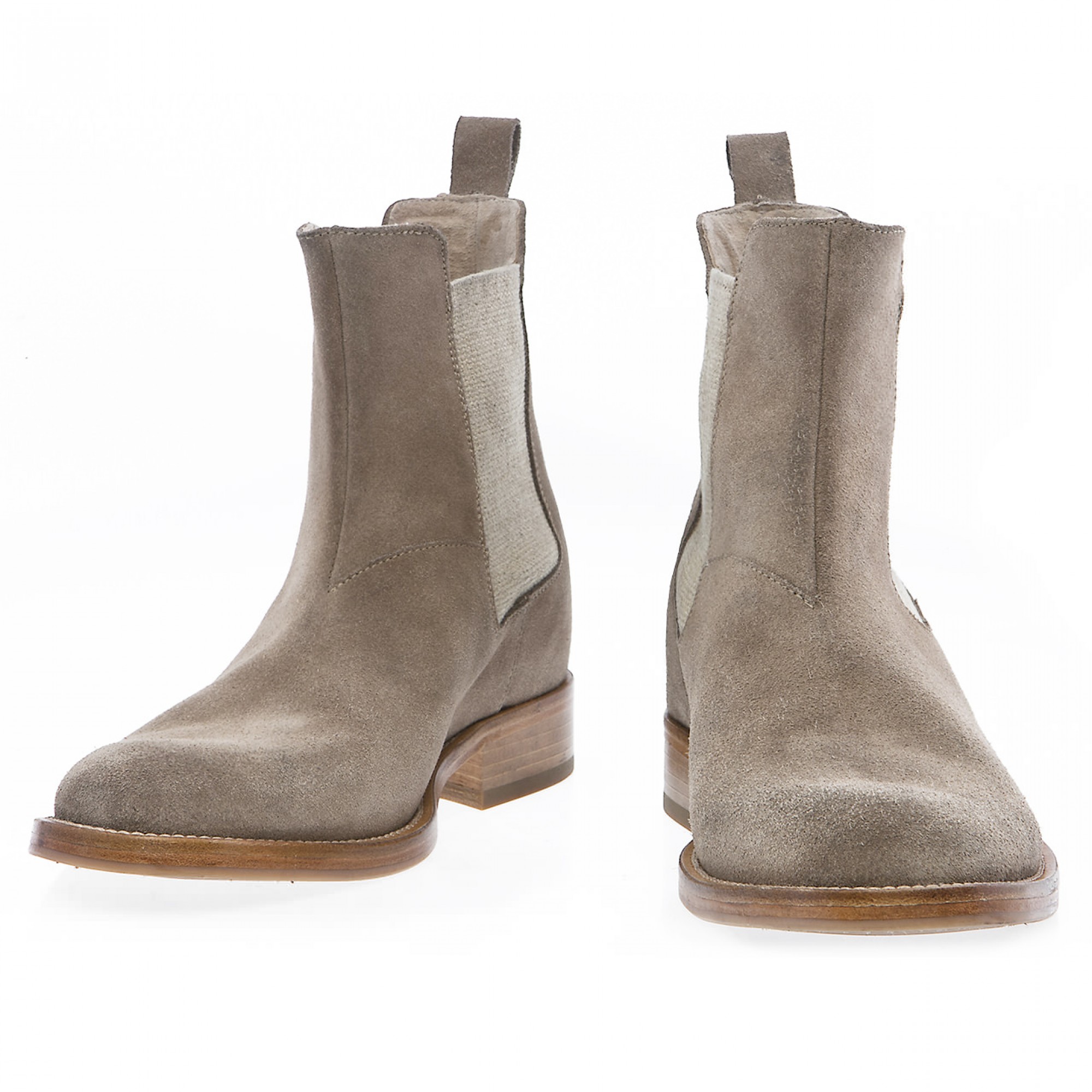 Chelsea Elevator Boots in Suede Leather from 2.4 to 3.1 inches