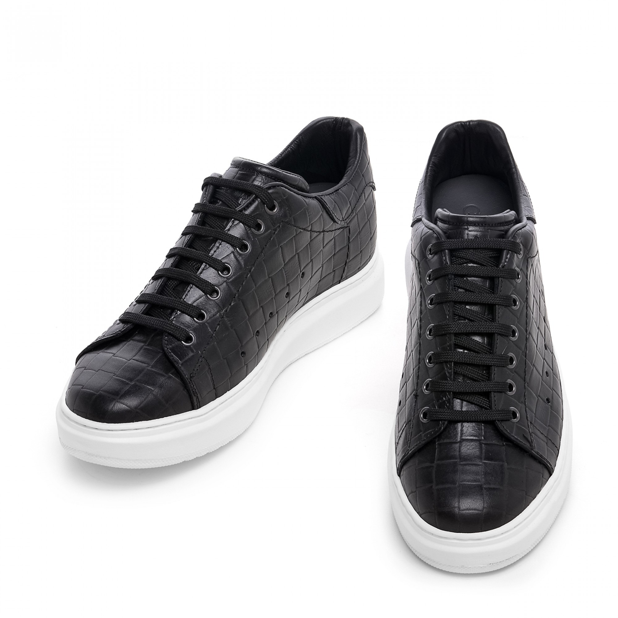 Mens Nubuck Leather Suede Trimmed Airsole Axel Arigato Sneakers Full Grain  Low Top Trainers For Casual And Running Wear From Daiyu22, $86 | DHgate.Com