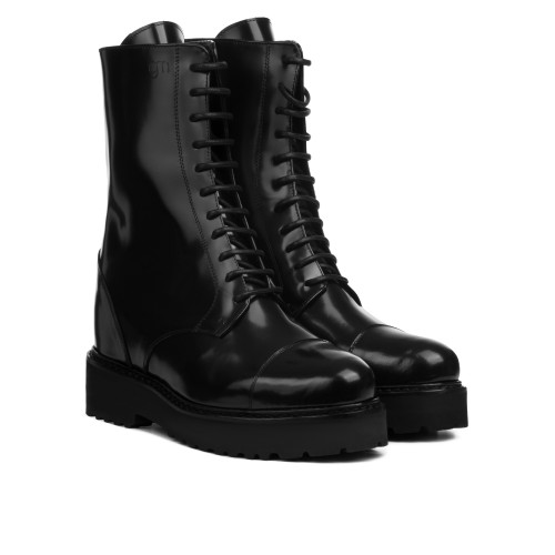 Elevator Boots