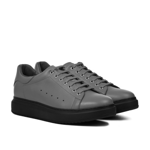 Elevator shoes
